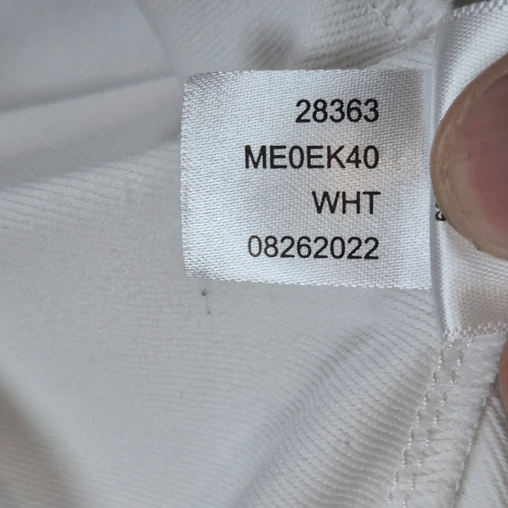 Peter Millar *note small